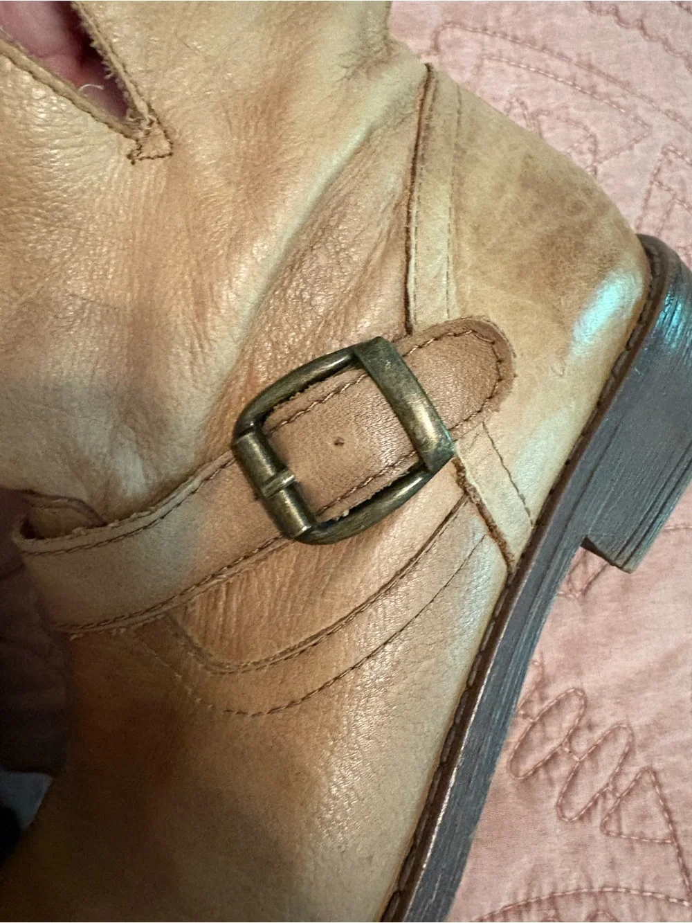 Nine West Women’s Tan Leather Ankle Boots with Buckle Strap. Sz 6